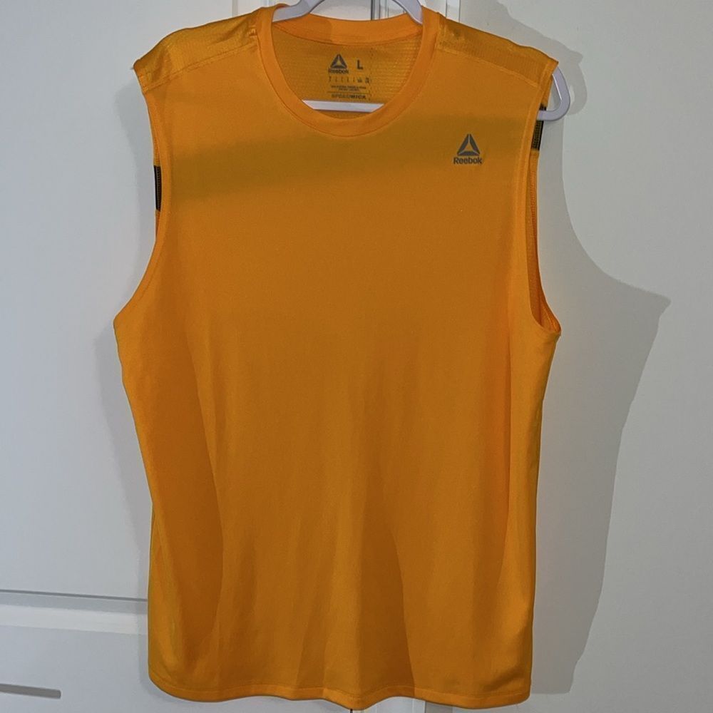Reebok Sleeveless speedwick Gold/Black stretch blend work out gym tank t shirt